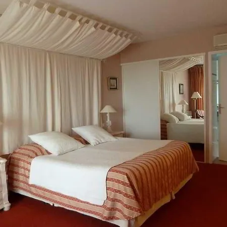 Manoir De La Roche Torin, The Originals Relais Hotel Courtils