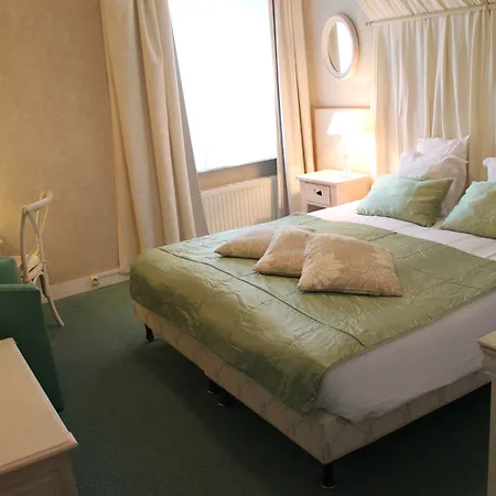 Hotel Manoir De La Roche Torin, The Originals Relais 3*