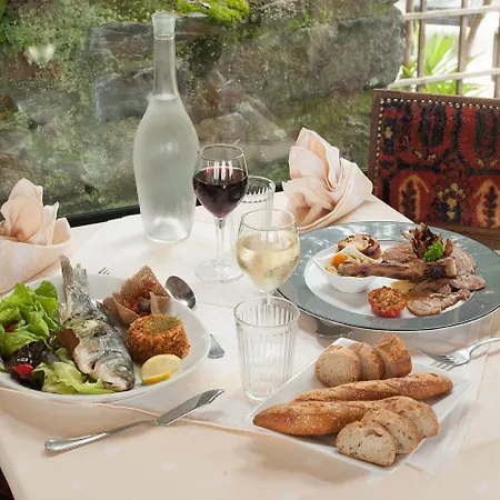 Manoir De La Roche Torin, The Originals Relais Hotel Courtils