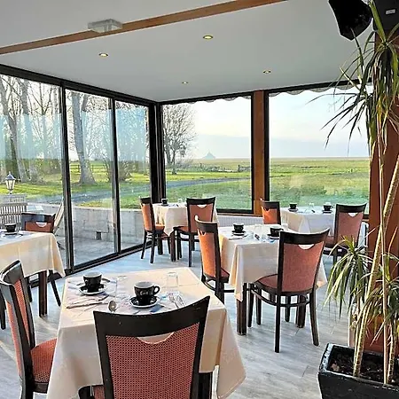 Hotel Manoir De La Roche Torin, The Originals Relais Courtils