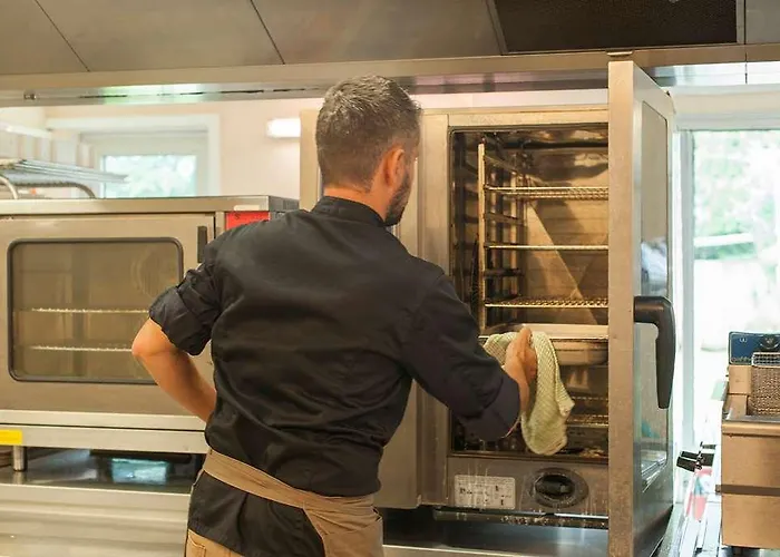 Manoir De La Roche Torin, The Originals Relais 3* Courtils