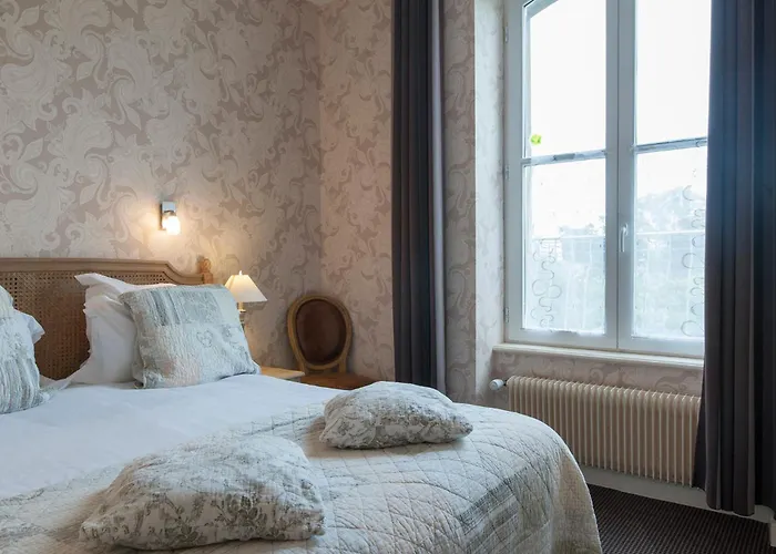 Hotell Manoir De La Roche Torin, The Originals Relais 3*