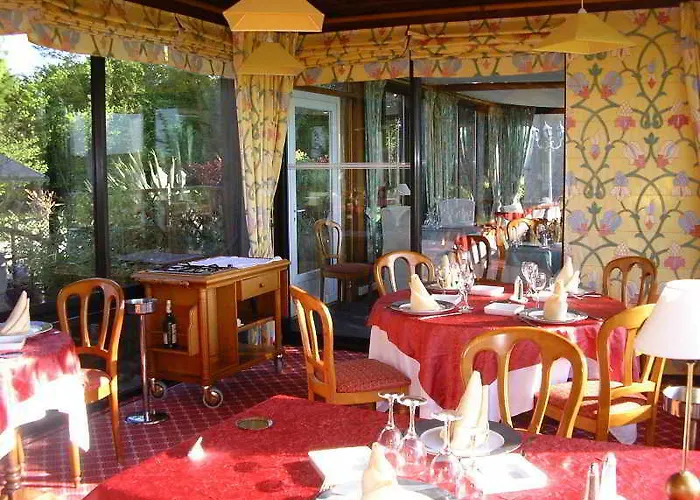 Manoir De La Roche Torin, The Originals Relais Hotel Courtils