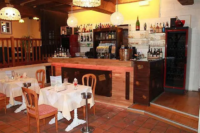 Hotel Manoir De La Roche Torin, The Originals Relais